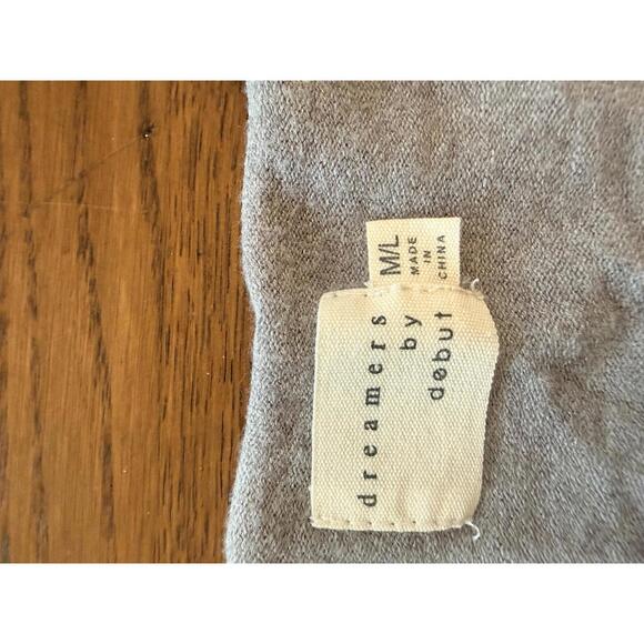 Dreamers by Debut Women's Gray V-Neck Sweater M/L - Picture 3 of 6